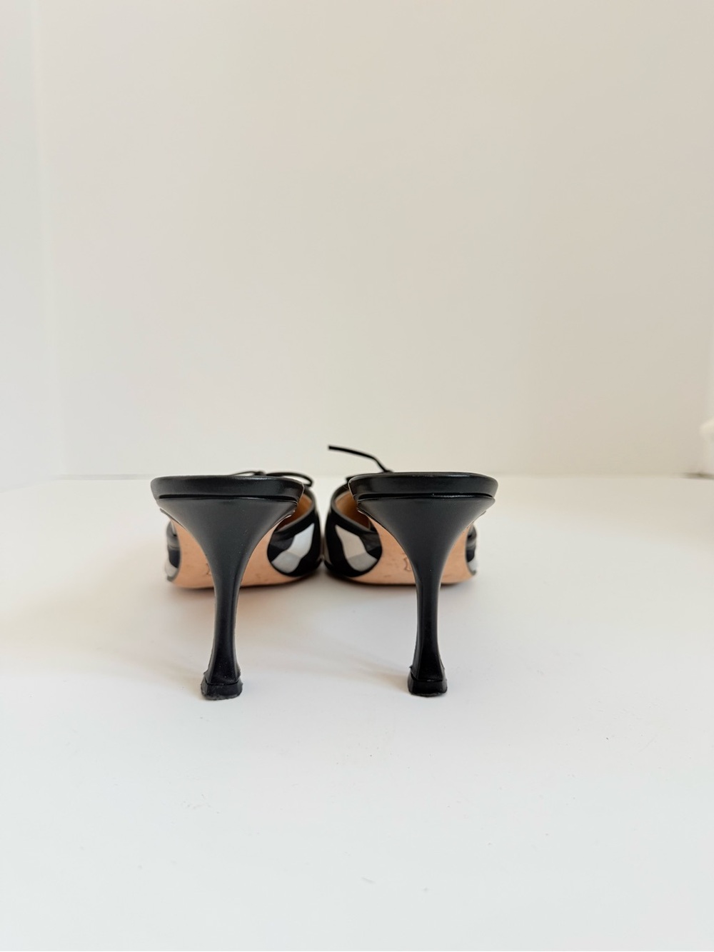 Manolo Blahnik LATAMU Black White Gingham Check Bow Pointed Toe Kitten mules 38 - Picture 4 of 10